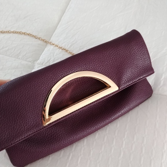 Charming Charlie Handbags - NWT Burgundy crossbody purse